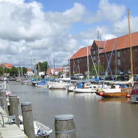 Historisch Smukkegard Im Modernen Ambiente Mit Balkon Nahe St Peter Ording Und Der Nordsee