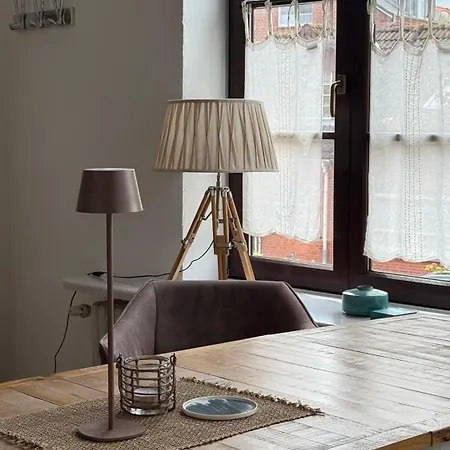 Historisch Smukkegard Im Modernen Ambiente Mit Balkon Nahe St Peter Ording Und Der Nordsee Toenning