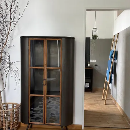 Historisch Smukkegard Im Modernen Ambiente Mit Balkon Nahe St Peter Ording Und Der Nordsee Apartment Toenning